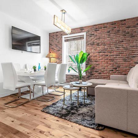 Beautiful 3-Bedrooms In Heart Of Plateau Mont-Royal مونتريال المظهر الخارجي الصورة